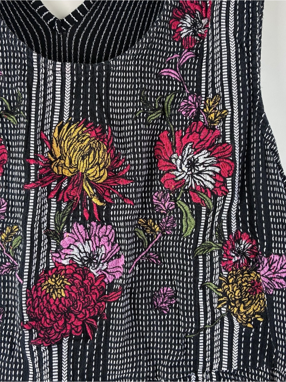 Anthropologie Embroidered Top - Picture 2 of 8